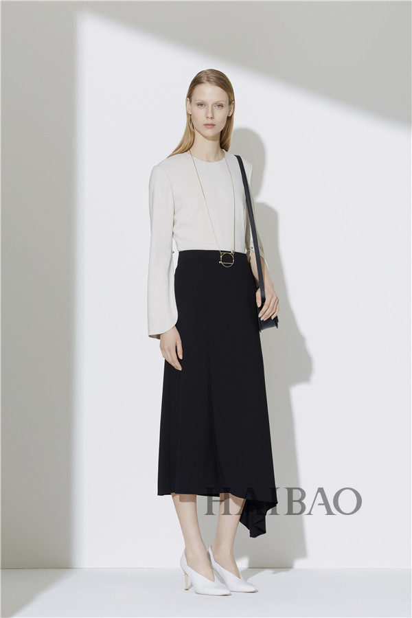 迦达 (Giada) 发布2016秋冬女装“超现实主义的抽象美学”2.jpg