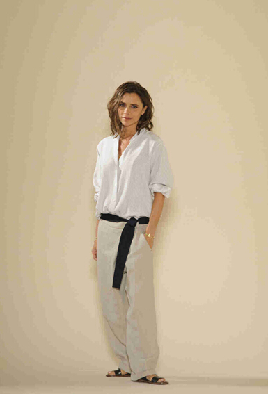 Victoria Beckham2017春夏纽约时装秀 天鹅绒与丝绸编织的性感15.jpg