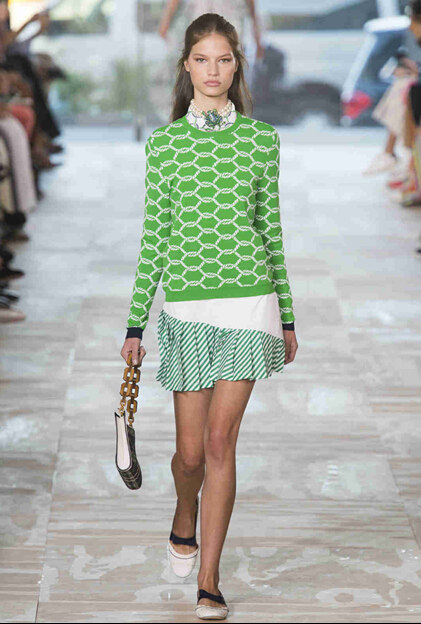 Tory Burch 2017春夏纽约时装秀 海岸风情0.jpg