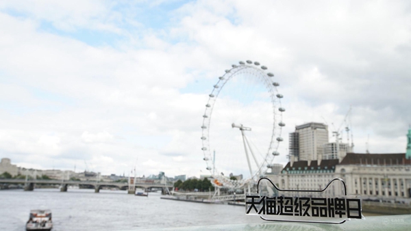 恰逢双十一 Burberry与天猫开展更深层次合作 0.jpg