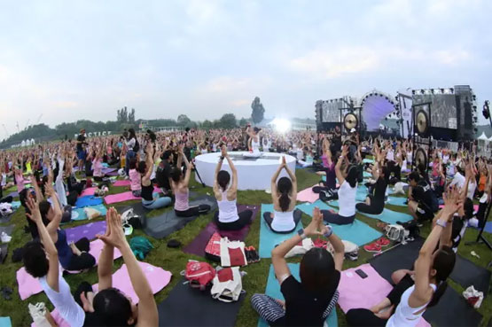 Lululemon市场遭威胁 Nike将在5000家店内开设瑜伽裤专卖区1.jpg