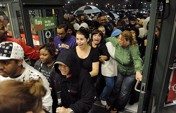 三分之二美国人都爱抢购的“黑五” 今年销售有望创记录 0.jpg