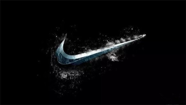 贫穷限制了我的想象力 来感受下价值81万的Nike0.jpg