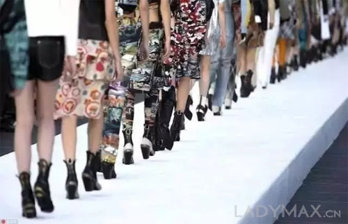 LV陷入丑闻 被指2018早春度假秀歧视并突然撤换“过胖”模特0.jpg