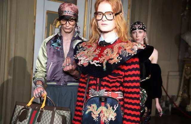 2018年早秋系列正在秀场上演 其中商业化与隐忧共存 0.jpg