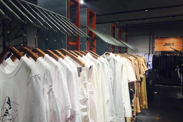 JNBY江南布衣推出全新品牌SAMO 加码男装市场0.png