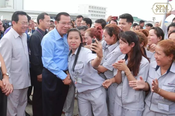 柬埔寨工人又闹事要求加薪 纺织服装业要待不下去了！1.jpg