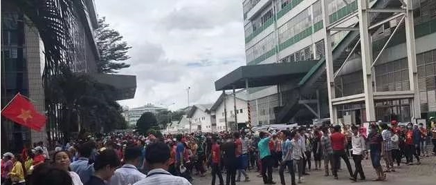 越南又闹事! 中国大使馆安全提示：在越南纺织服装厂工作的同胞们注意!3.jpg