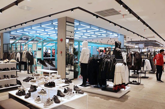 排兵布阵抢占95后流量 森马服饰一直在路上2.jpg