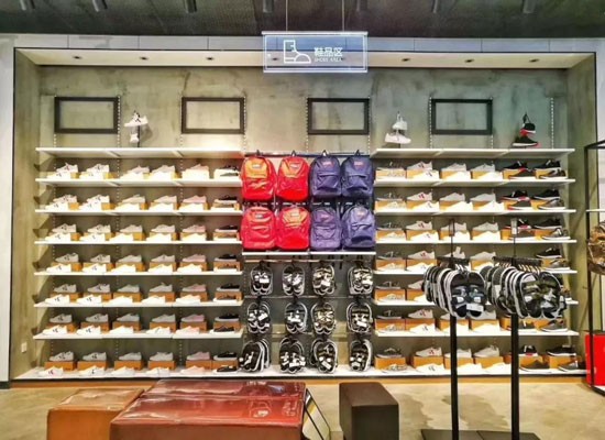 排兵布阵抢占95后流量 森马服饰一直在路上5.jpg