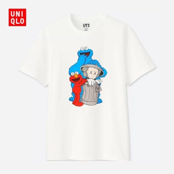优衣库在联名款制作上开了挂 KAWS x《芝麻街》系列上市0.jpg