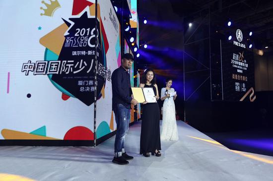 琪尔特·新丝路少儿模特决赛引关注 小芈月助阵上演抖音神曲5.jpg