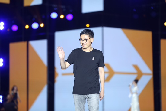 琪尔特·新丝路少儿模特决赛引关注 小芈月助阵上演抖音神曲10.png