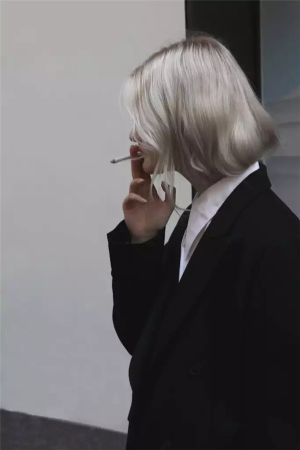 JNBY江南布衣：打破规则和“被定义”的生活1.jpg