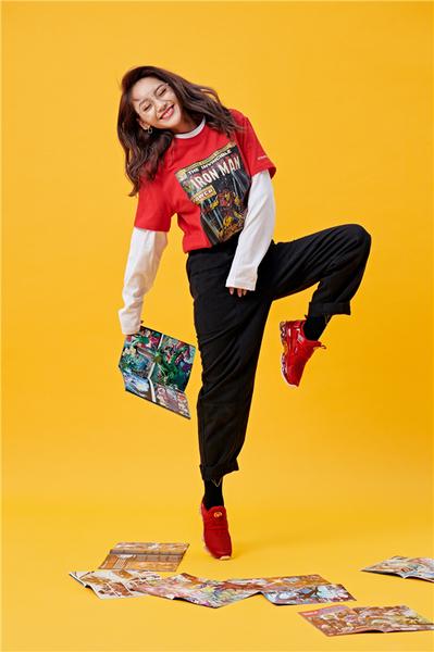 安踏漫威联名女生限定款上线 做自己的SHERO4.jpg