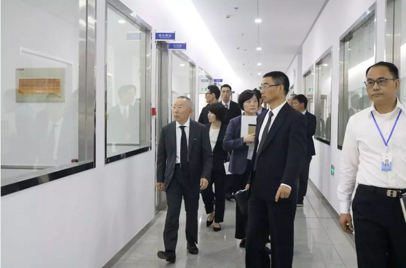优衣库董事长柳井正：来江苏了！去了这两家服装厂！4.png