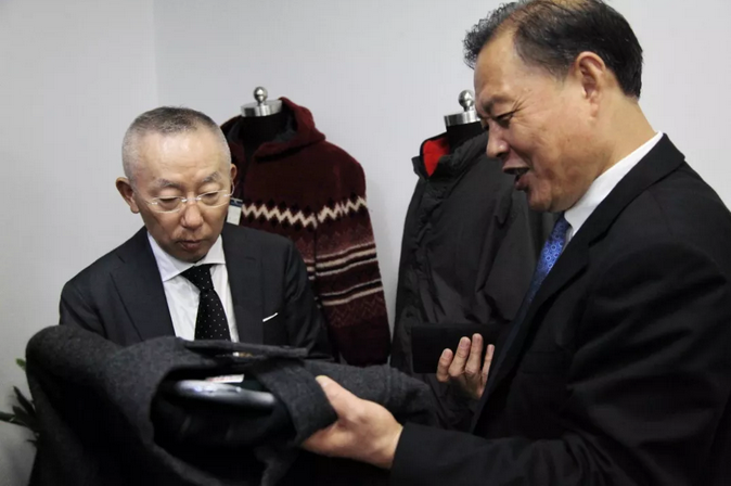 优衣库董事长柳井正：来江苏了！去了这两家服装厂！8.png